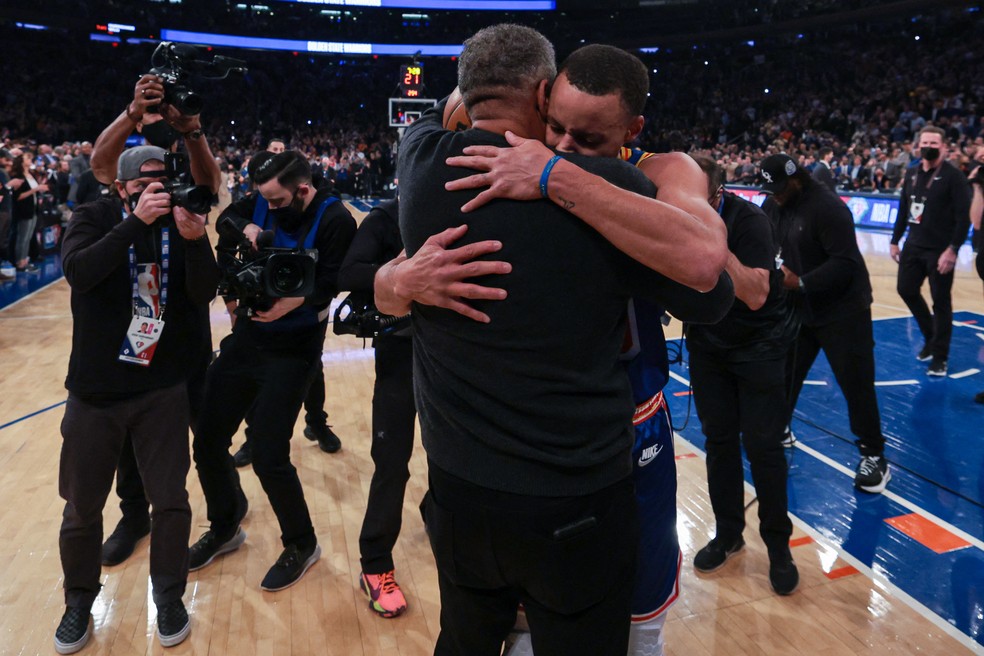 Curiosidades sobre Stephen Curry, o maior pontuador de cestas de 3 pontos  da história da NBA – Blog Majorano