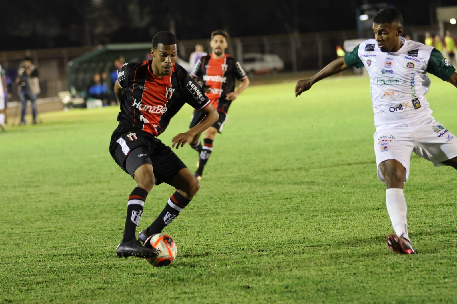 União São João e Botafogo-SP empatam pela Copa Paulista