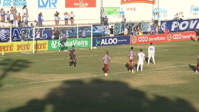 Ciel marca de pênalti para o CSA contra o CSE