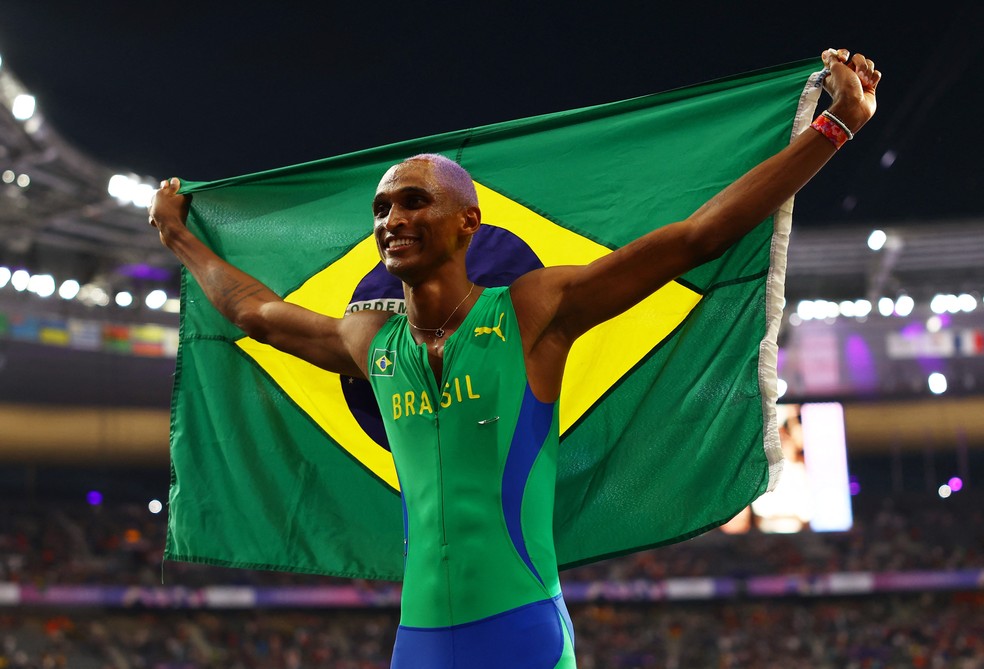 Alison Santos bronze 400m com barreiras Olimpíadas Paris — Foto: Kai Pfaffenbach/Reuters