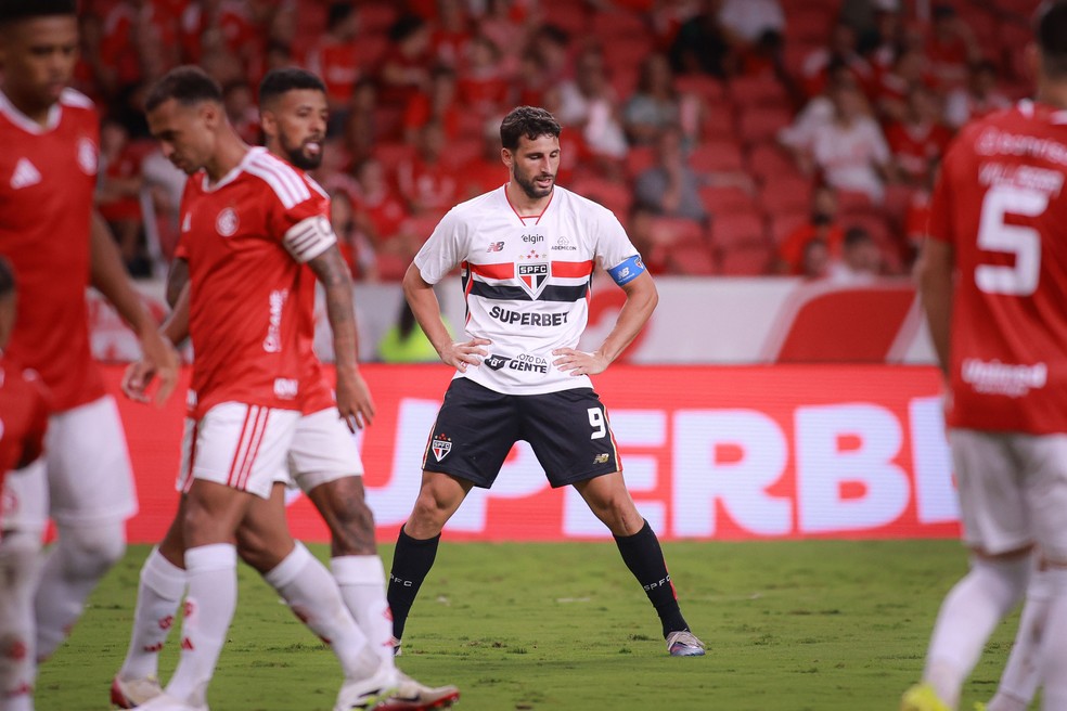 Calleri em Inter x São Paulo — Foto: Maxi Franzoi/AGIF