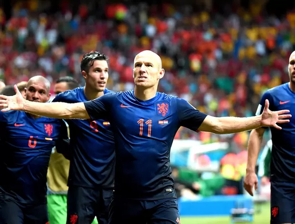 Robben marca em 2014 contra a Espanha