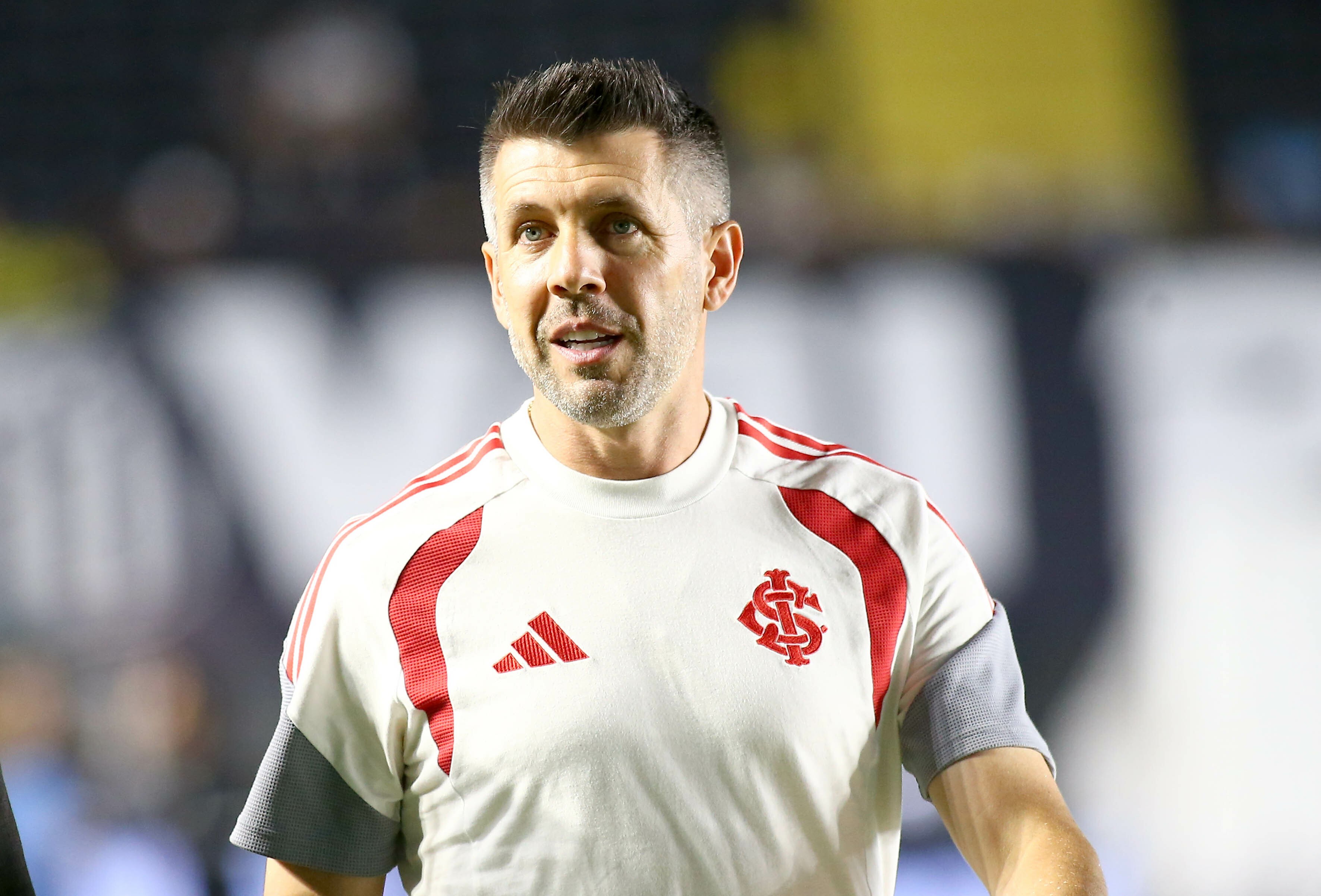 Sem Vitinho, veja opções de Pezzolano para o Inter contra o São Paulo | Ge