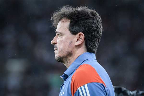 Cobrança Forte no Vestiário Após Derrota Revela Lateral do Cruzeiro