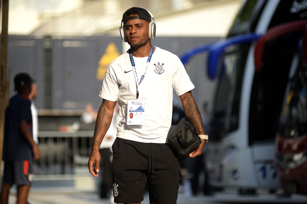 Diego Palácios em campo — jogadores emprestados pelo Corinthians