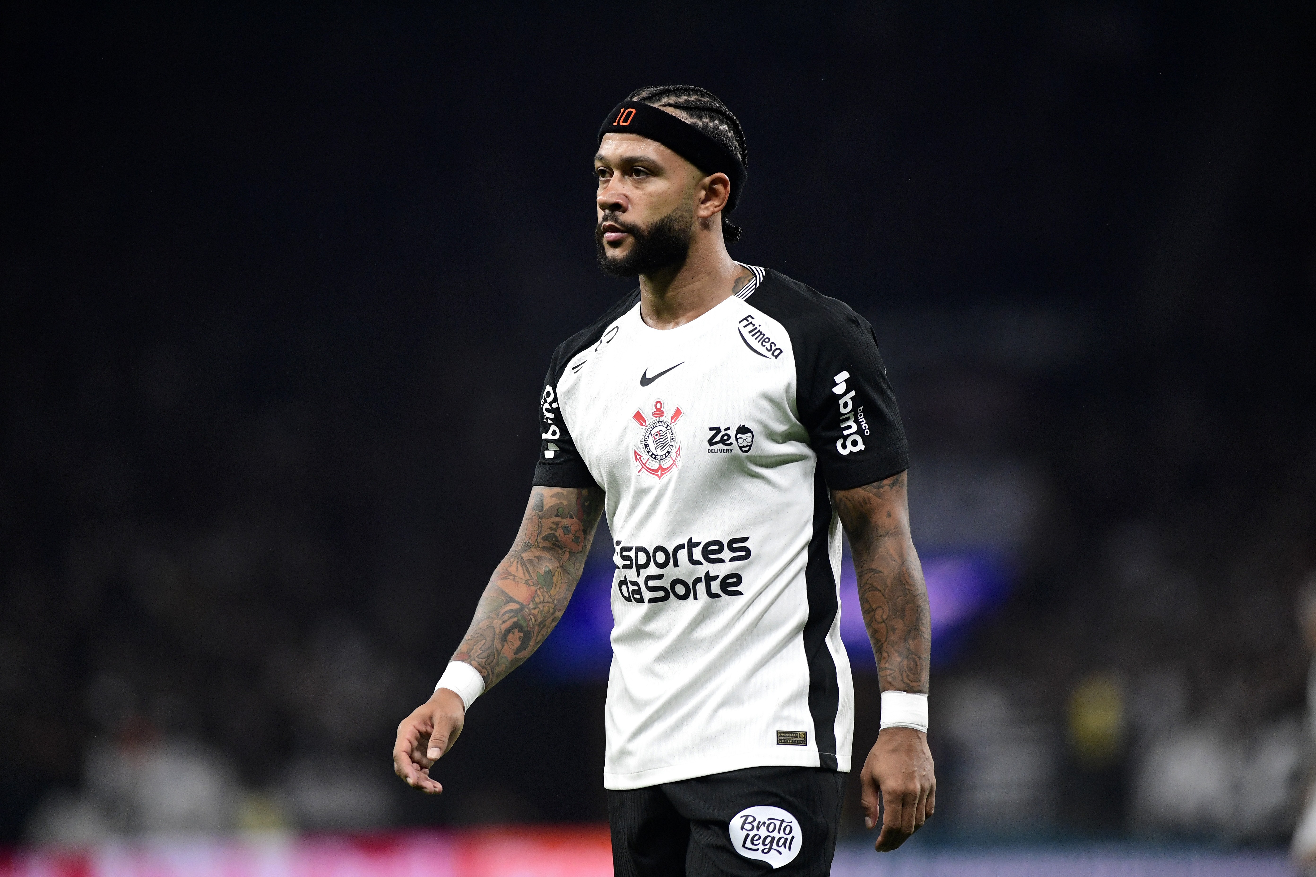 Adeus, Memphis! Veja como foi o desempenho do atacante pelo Corinthians no Cartola