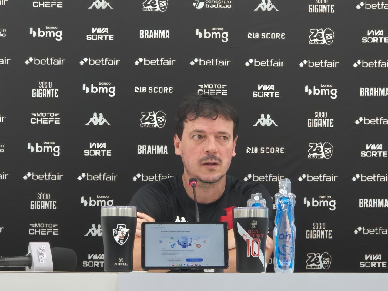 Diniz assume culpa no Vasco em 