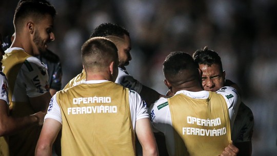 Escalação do Operário-PR: Guanaes tem dúvidas no meio e na lateral para enfrentar o Athletico
