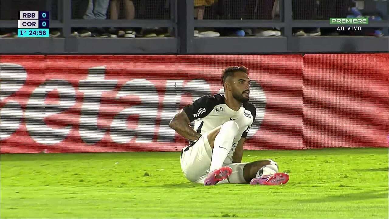 Raniele sente virilha em Corinthians x Bragantino e é forçado a deixar o campo precocemente