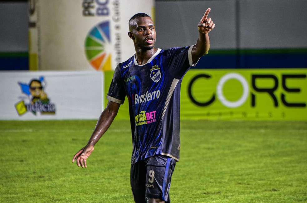 Fabricio Kanté é atacante do São Raimundo-RR desde a temporada 2023 — Foto: Hélio Garcias/BV Esportes