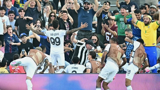 Igor Jesus e jogadores do Botafogo - PSG - Copa do Mundo de Clubes