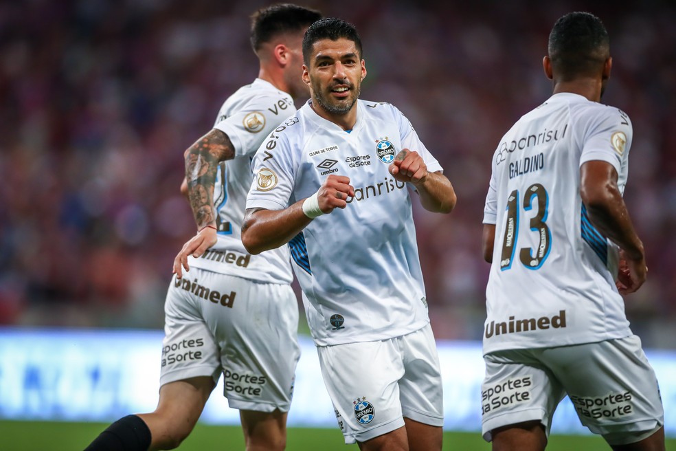 Suárez comemora gol do Grêmio contra o Fortaleza — Foto: Lucas Uebel/Grêmio