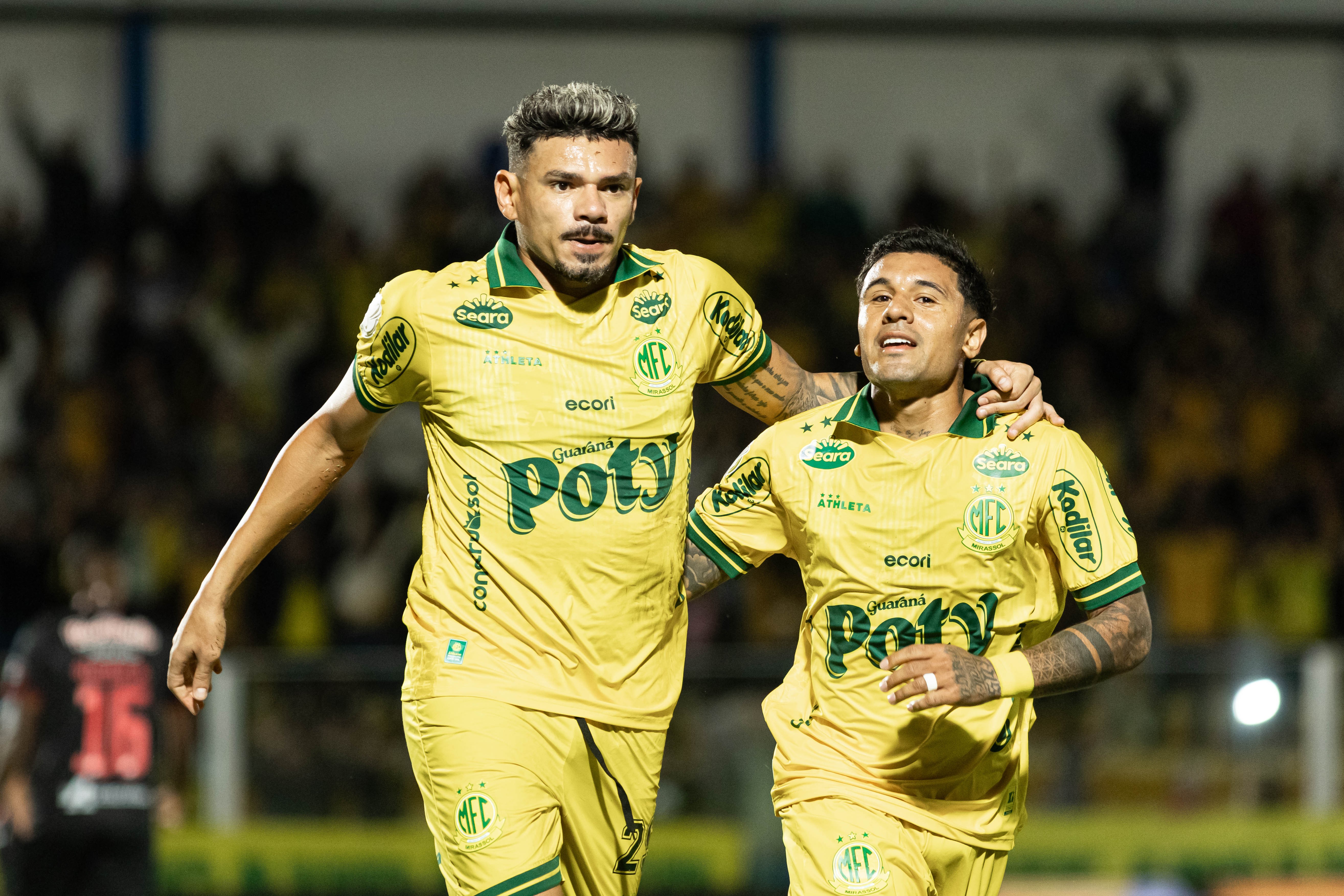 Remo negocia com atacante paraguaio do Mirassol
