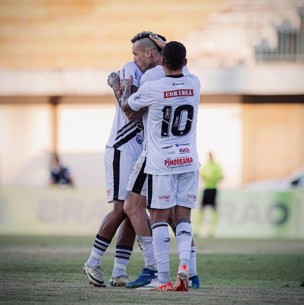 ASA vai para o intervalo com 2 a 0 no placar — Foto: Edson Júnior /ASA