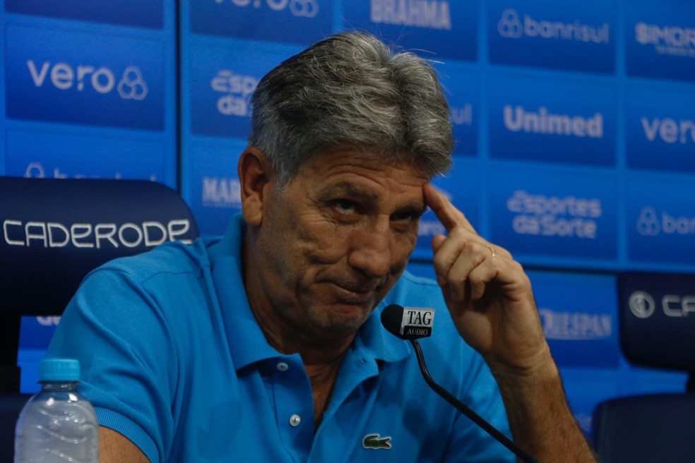 Renato Portaluppi prepara a estratégia do Grêmio para o clássico — Foto: João Victor Teixeira