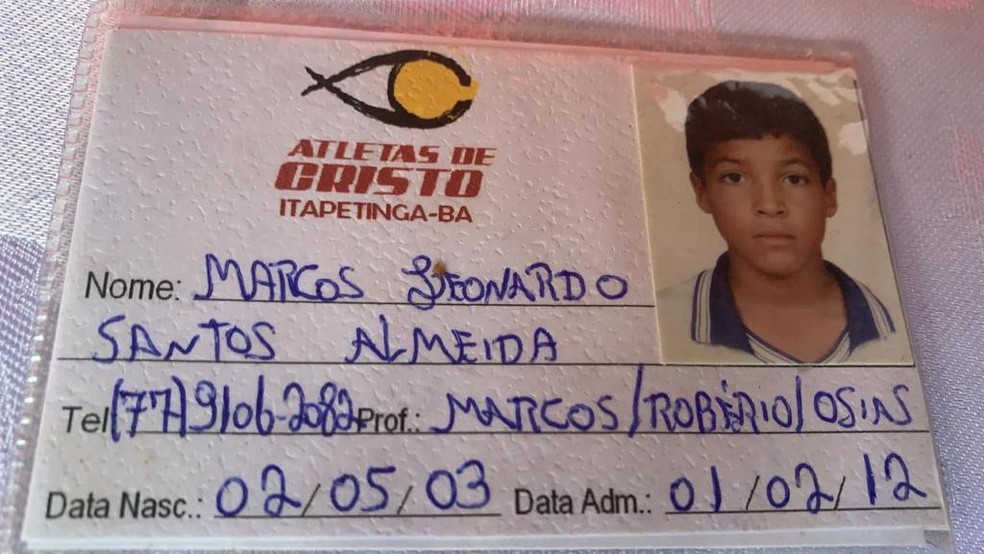 Carteirinha de Marcos Leonardo na escolinha Atletas de Cristo — Foto: Arquivo pessoal