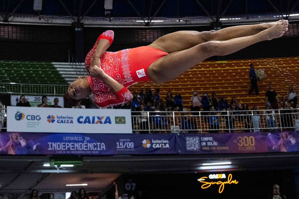 Rebeca Andrade no salto do Campeonato Brasileiro — Foto: MeloGym/CBG