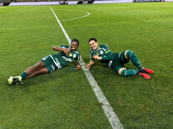 O príncipe e o moleque: como amizade entre Endrick e Veiga ajudou o Palmeiras a ser campeão