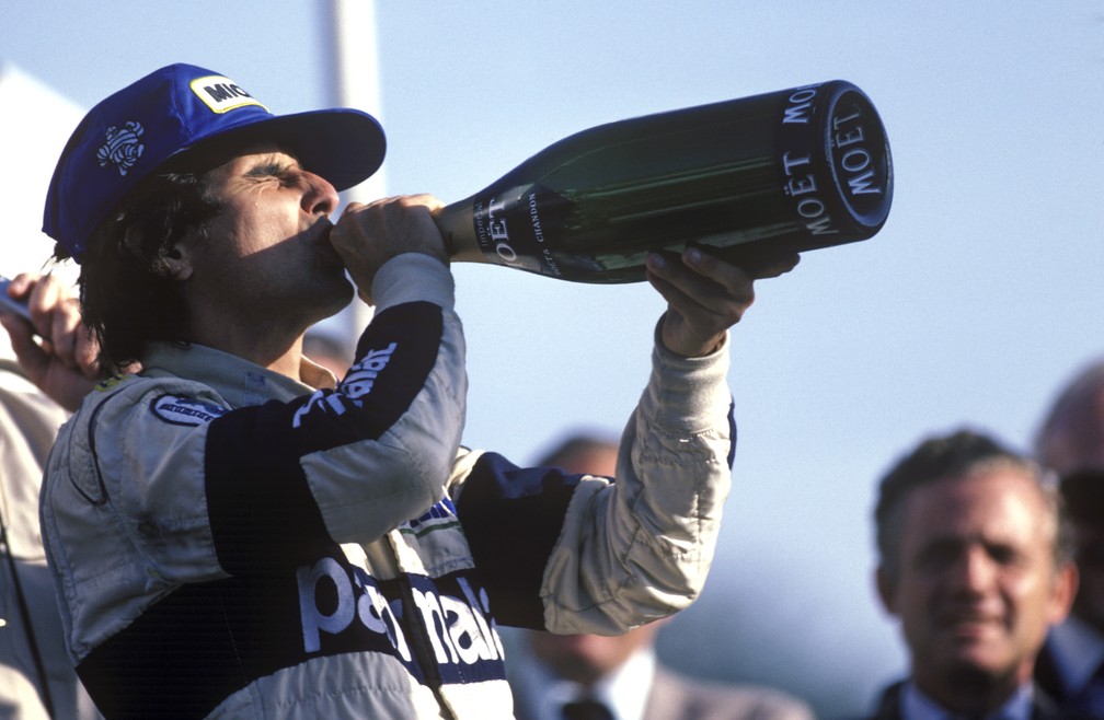 Nelson Piquet Jr volta a acelerar na Stock Car com a Universal