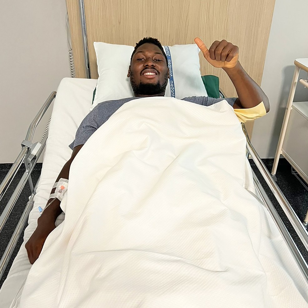 Condição física preocupa e afasta Flamengo da contratação de Lassina Traoré — Foto: Divulgação / Shakhtar Donetsk