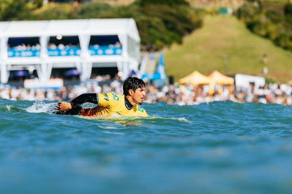 Gabriel Medina vence na estreia em Raglan e avança às oitavas de final — Foto: WSL