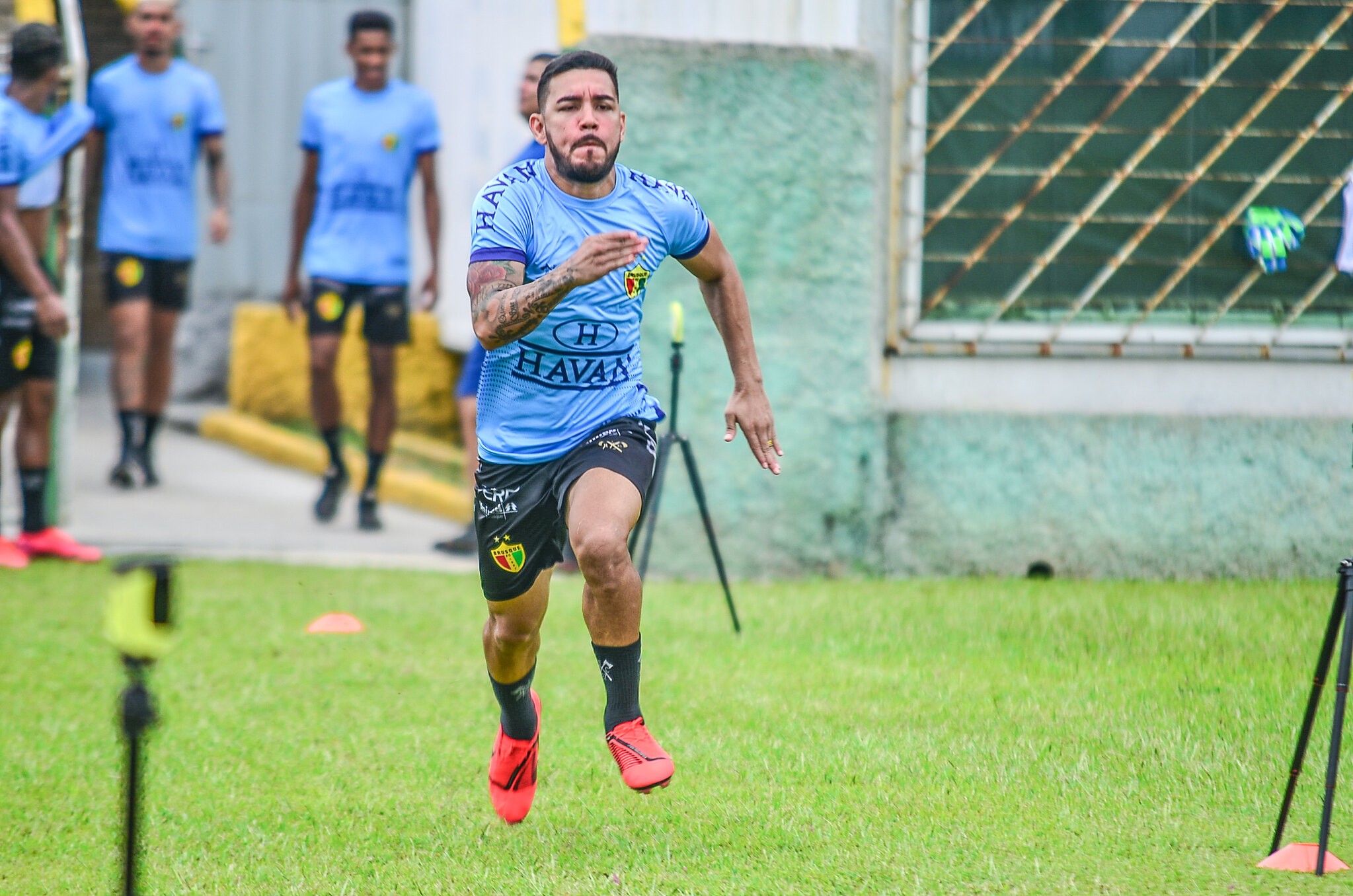 Alex Ruan destaca evolução do elenco e crê em boa estreia do Brusque ...
