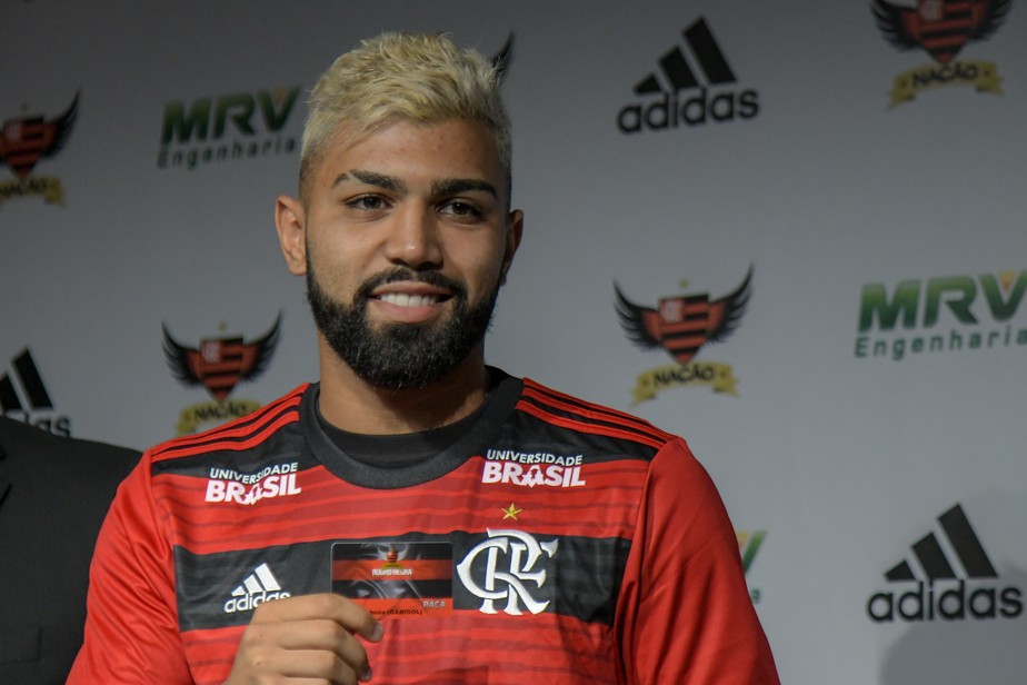 Salário de Lincoln quando no Flamengo é fora da realidade do Cruzeiro