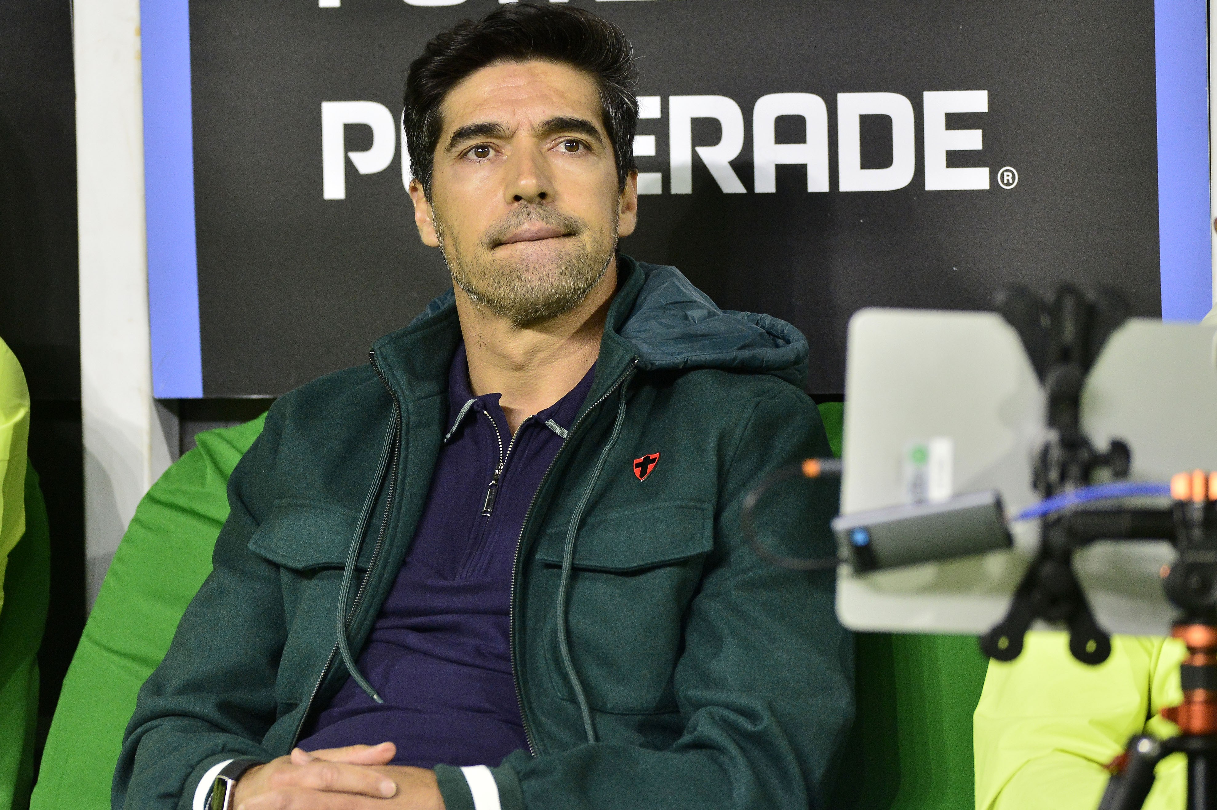 Abel indica acerto para renovar com Palmeiras: 