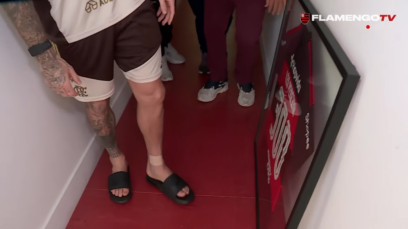 Zagueiro mira retorno no clássico contra o Vasco e aguarda chance na seleção para a Copa