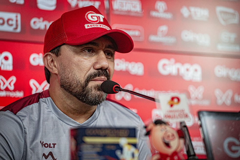 Luizinho Lopes: seguinda vitória consecutiva — Foto: Roberto Corrêa/VNFC