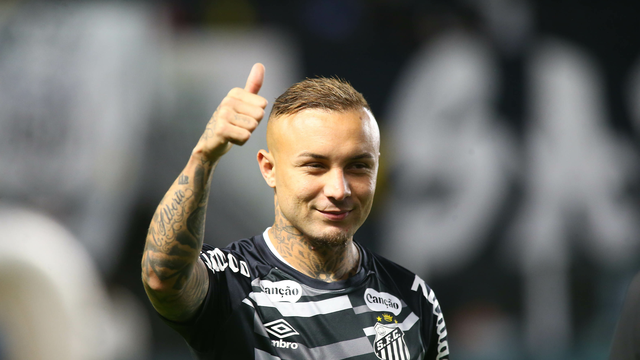 Everton Cebolinha antes de Santos x Cruzeiro