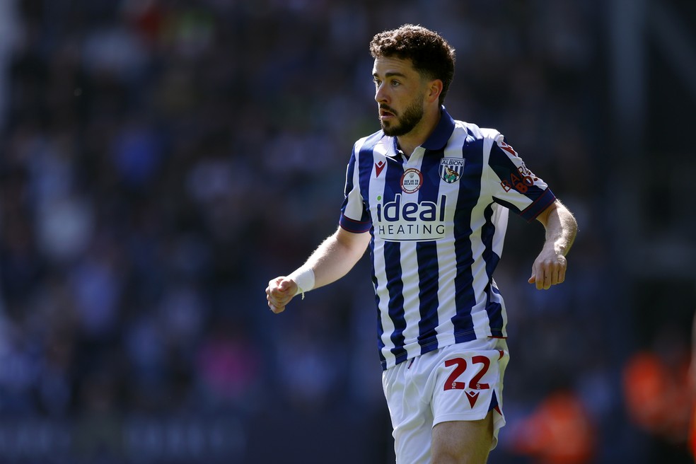 Mikey Johnston em ao pelo West Bromwich no campeonato ingls  Foto: Malcolm Couzens/Getty Images