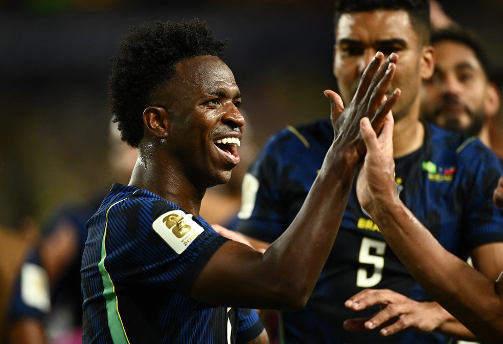 Vini Jr comemora seu terceiro gol em Copas do Mundo — Foto: Dylan Martinez/Reuters