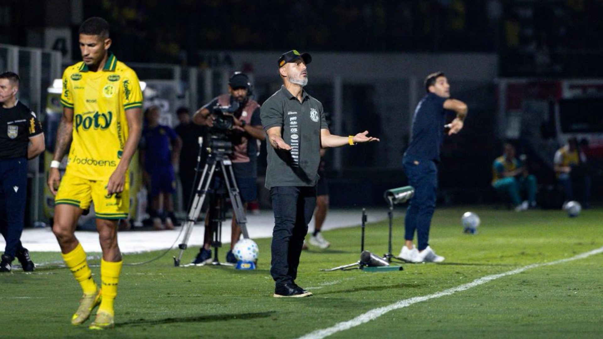 Guanaes vê Mirassol superior ao Palmeiras e evita falar de arbitragem: “Só lamento”