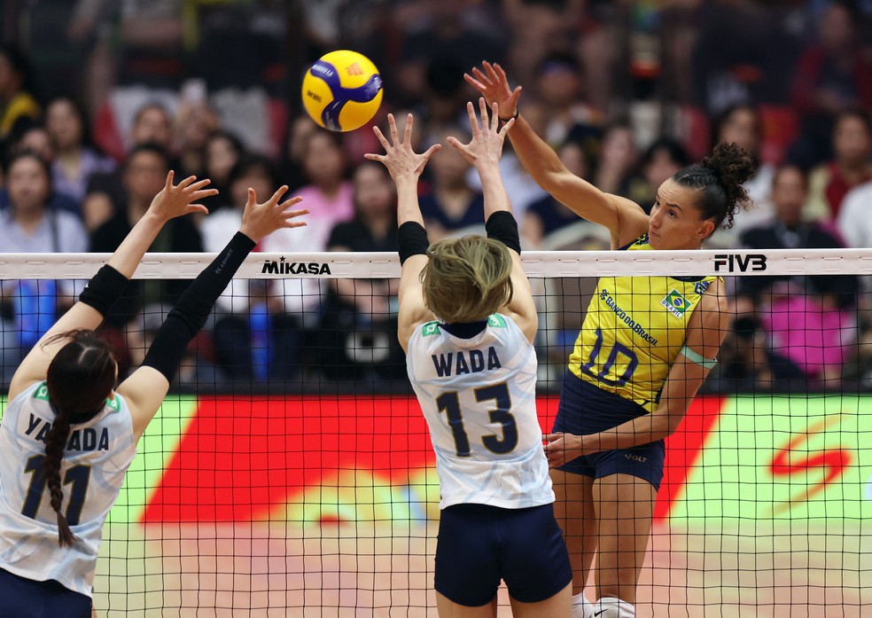 Gabi na disputa do bronze no Mundial de Vôlei em Japão x Brasil — Foto: REUTERS/Chalinee Thirasupa