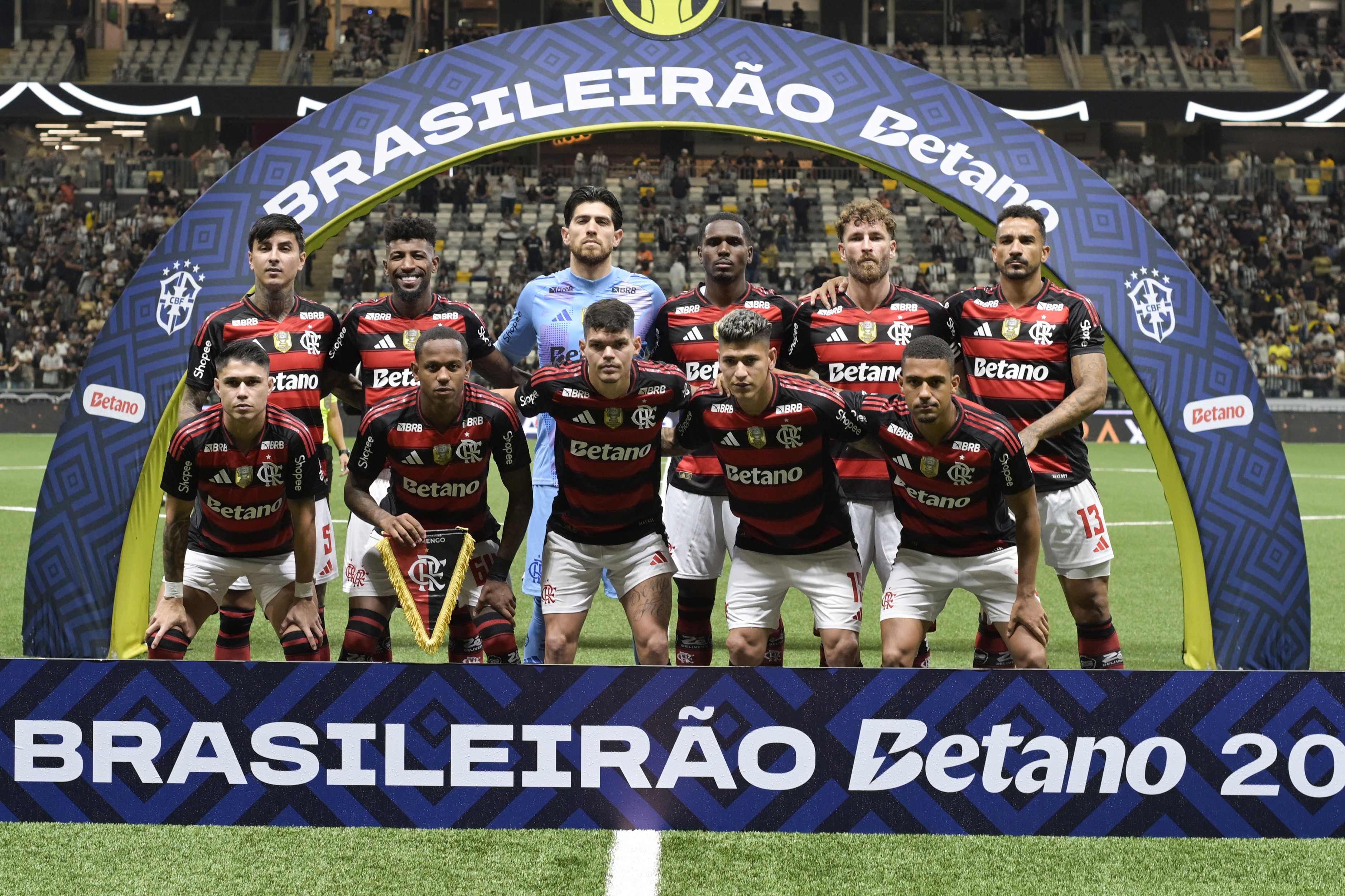 Bruno Henrique brilha, enquanto Flamengo empata e Royal se destaca como o pior em campo