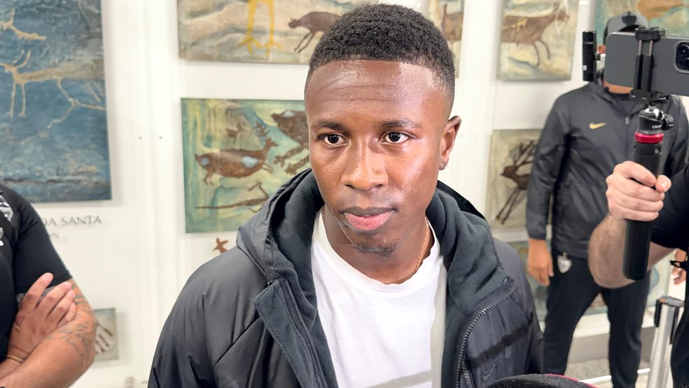 Alan Minda chegou a BH para assinar com o Atlético-MG — Foto: Lavínia Aguiar