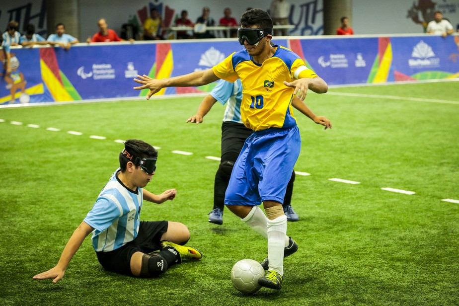 Futebol de 5: Conheça o esporte paralímpico e saiba como jogar!