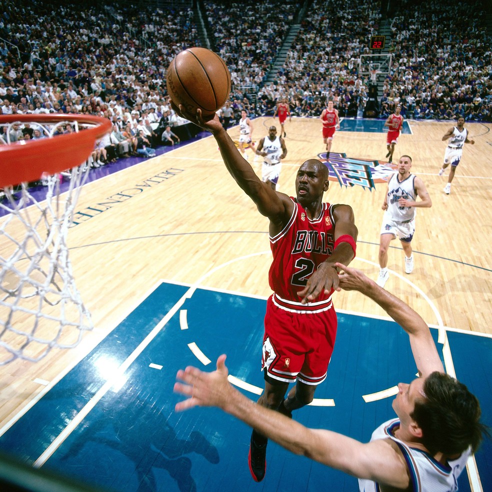Michael Jordan durante as finais da NBA 1997 — Foto: Nathaniel S. Butler/NBAE via Getty Images