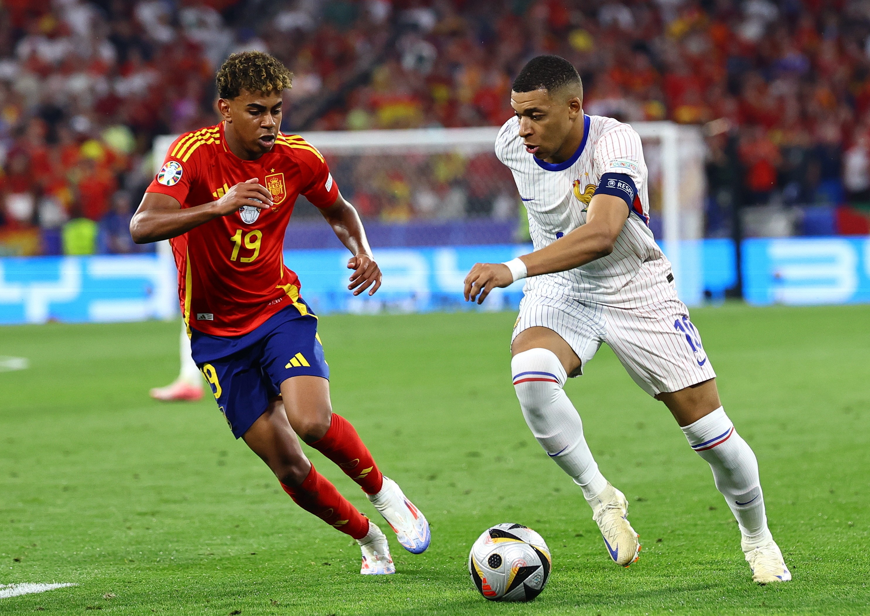 Yamal venceu oito dos dez duelos contra Mbappé e nunca perdeu em jogos eliminatórios únicos