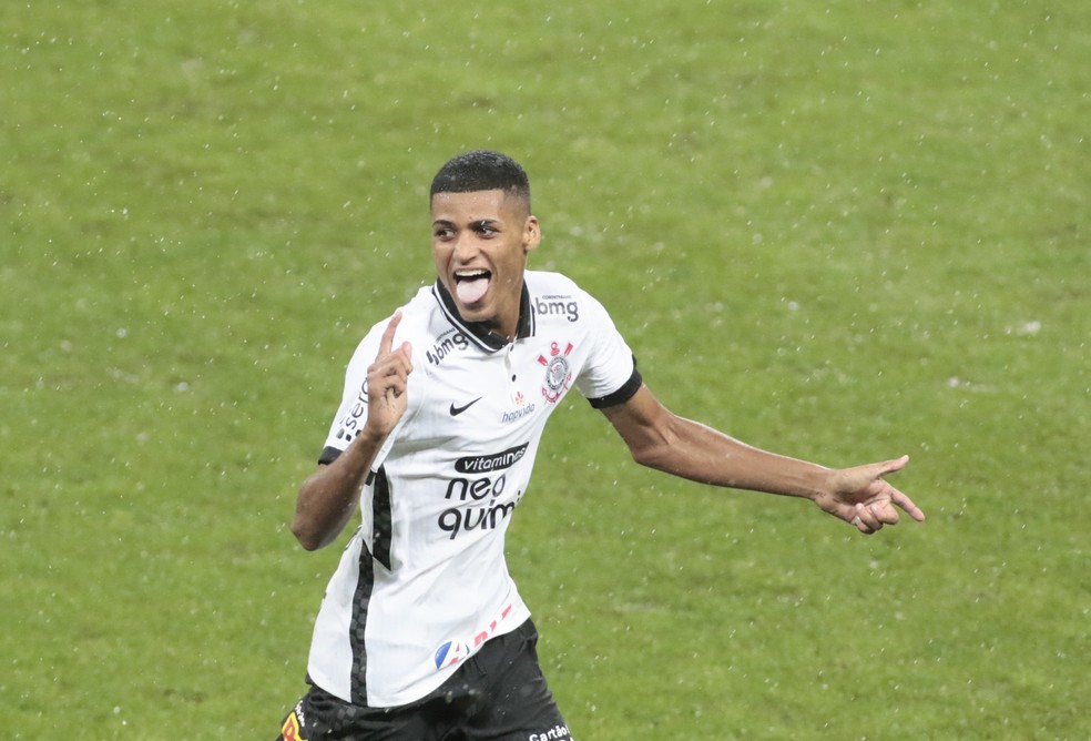 Rodrigo Varanda em ação pelo Corinthians — Foto: Rodrigo Coca / Ag.Corinthians