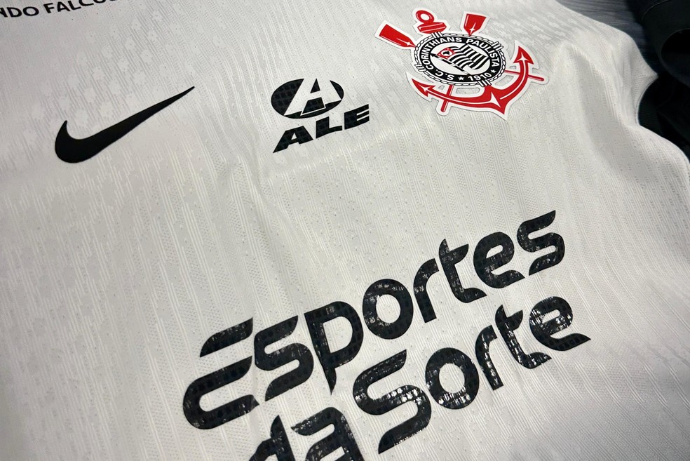 Camisa do Corinthians com patrocínio da Esportes da Sorte — Foto: Rodrigo Coca/Agência Corinthians