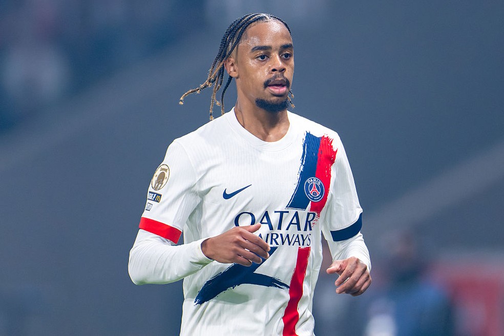 Bradley Barcola em ação pelo PSG.