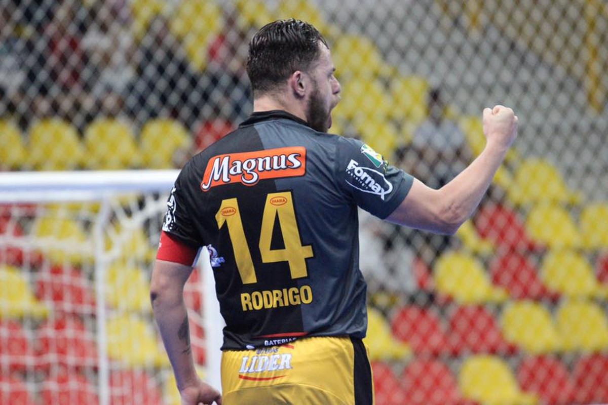 Com hat-trick de Rodrigo, Sorocaba vence Mogi das Cruzes pela Liga ...