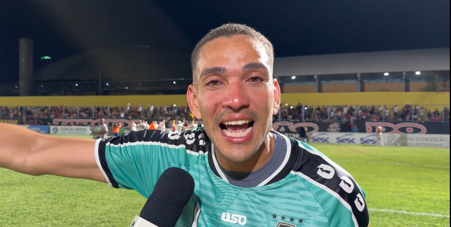 Joanderson chora ao lembrar trajetória até título pelo River-PI: "Falaram que íamos entregar"