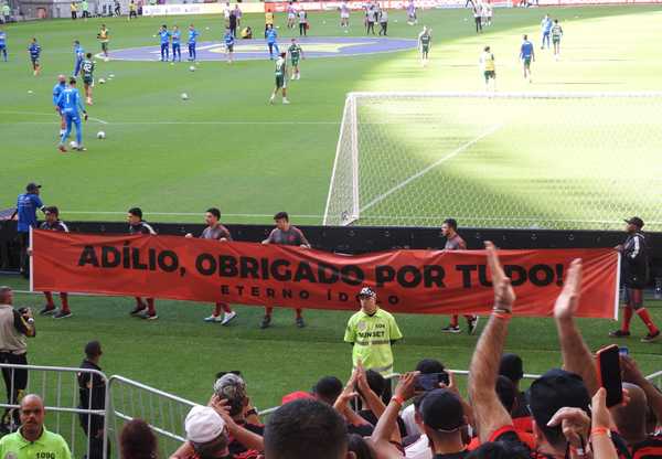 Flamengo x Palmeiras: homenagens a Adílio e Rebeca Andrade fortalecem o clássico