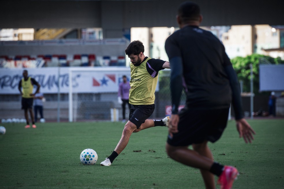 Taliari durante treino do Remo — jogo-treino do Remo