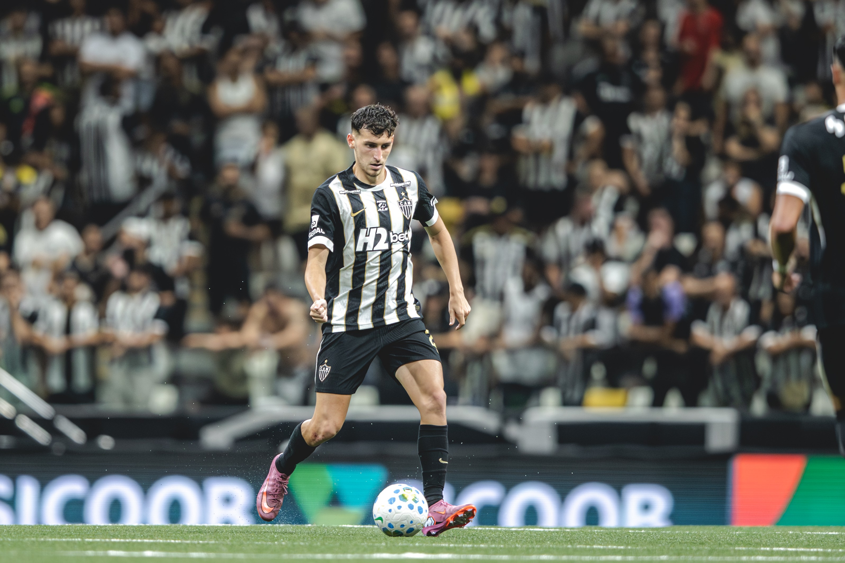 Com preço fixado, Atlético-MG descarta compra imediata de Tomás Pérez; veja os novos valores
