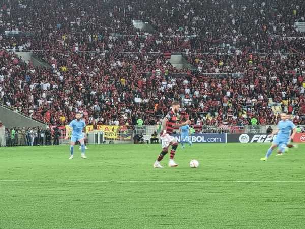 Lesão no Músculo Posterior da Coxa de Léo Pereira, do Flamengo.
