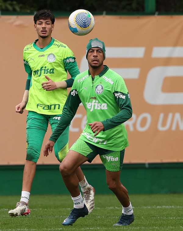 Retorno de Mayke reforça escalação do Palmeiras para jogo decisivo da Copa do Brasil